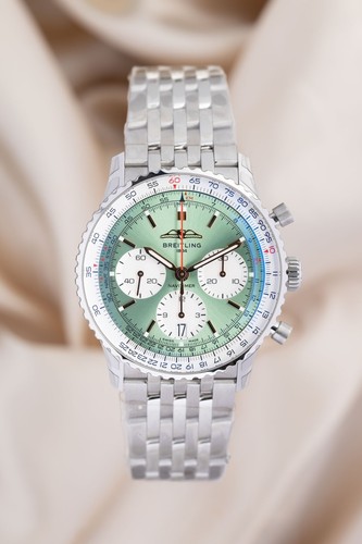 Breitling navitimer b01 - 1,
